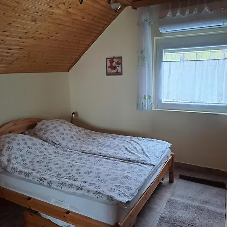 Apartman Balatonhegyvidéki *